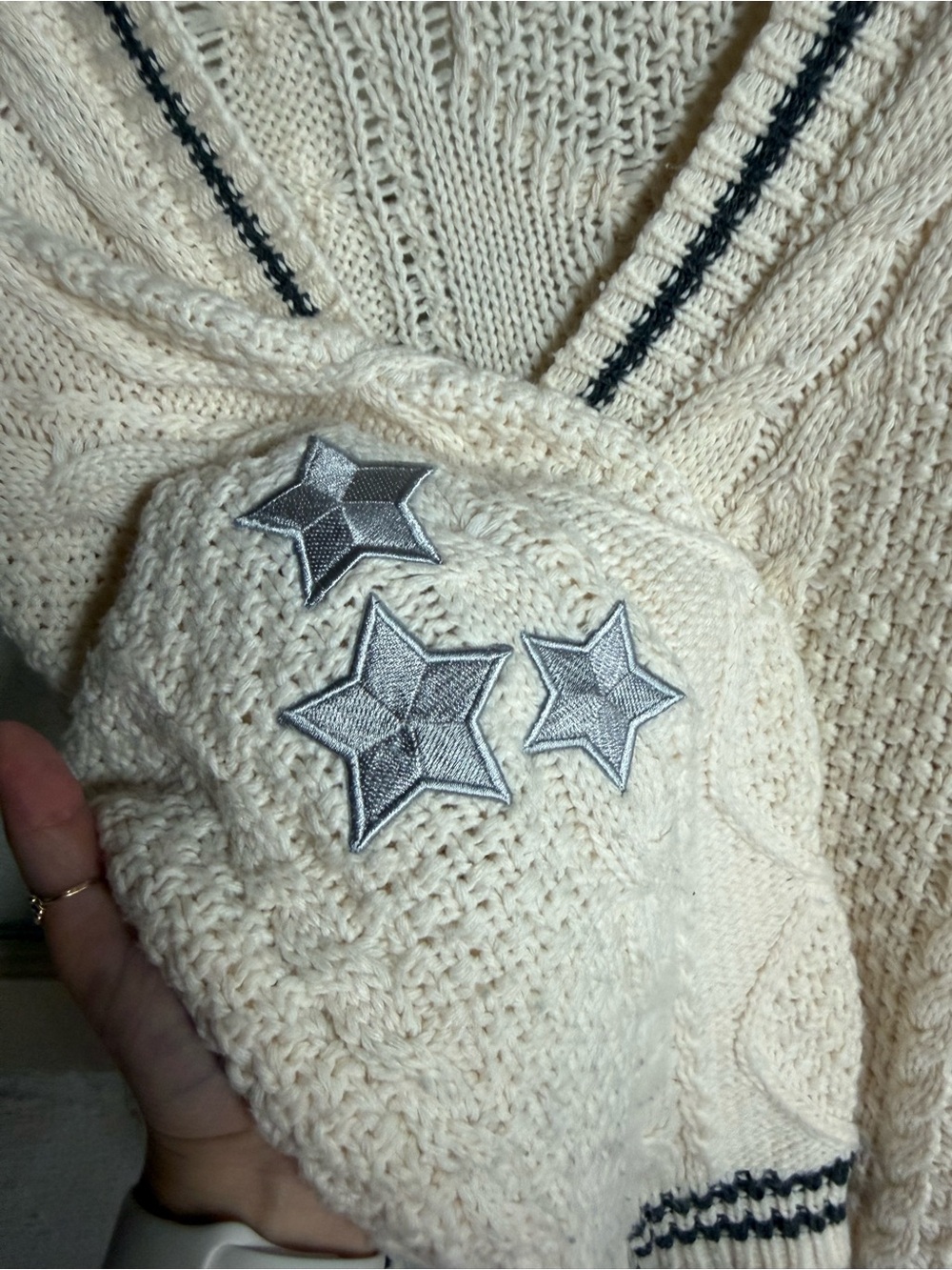 Taylor Swift: Folklore Cream Cable Knit Cardigan with Blue Trim and Stars - Picture 4 of 8